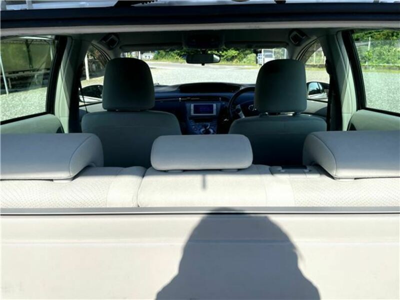 PRIUS PHV