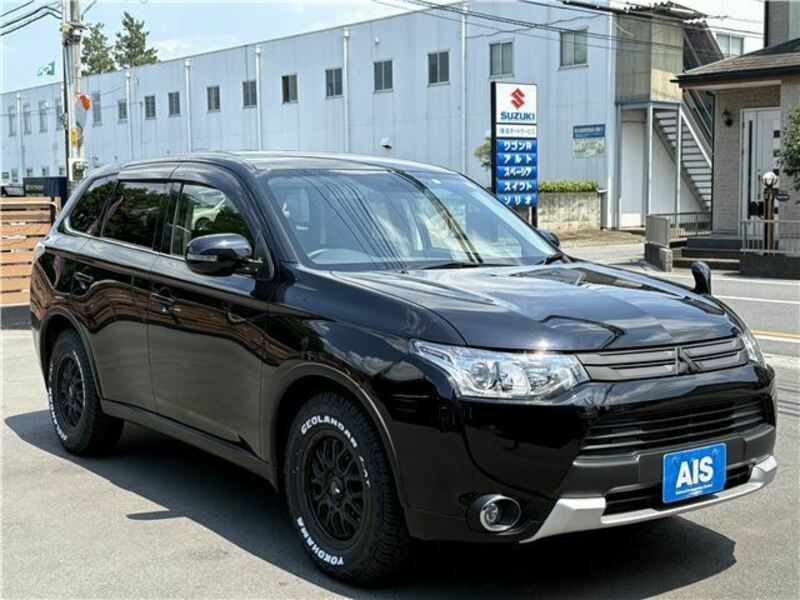 MITSUBISHI OUTLANDER