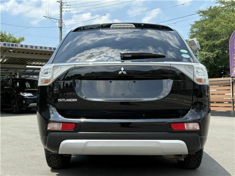 OUTLANDER