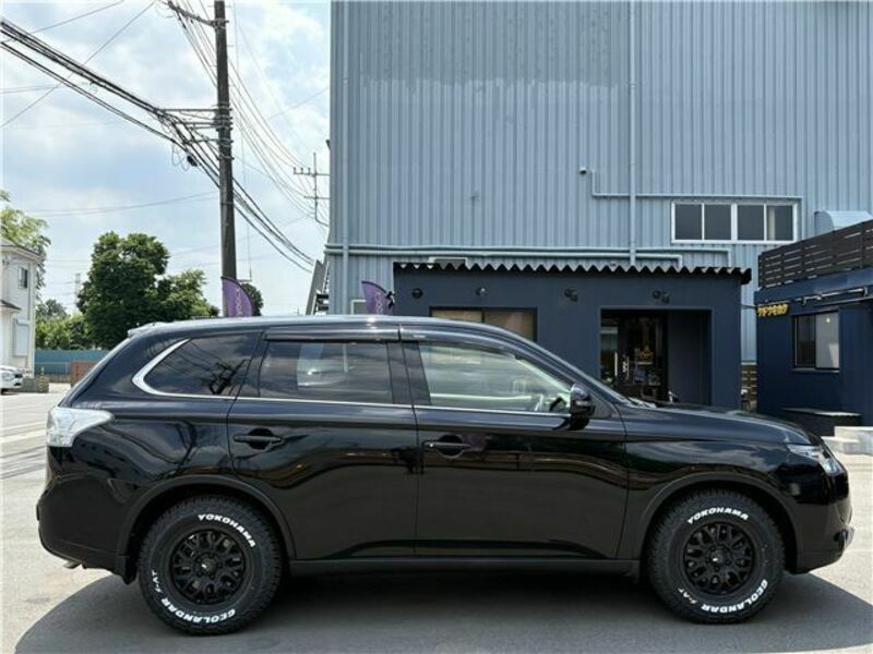OUTLANDER