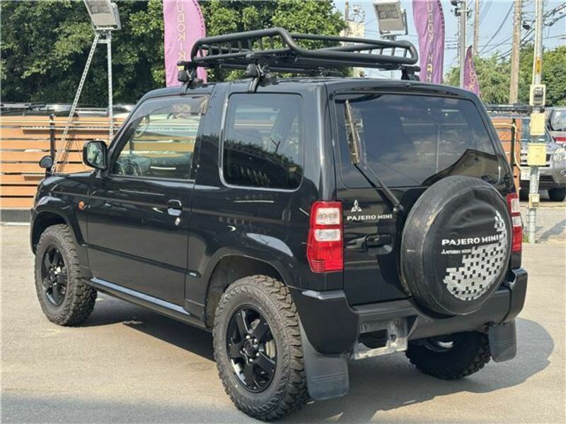 PAJERO MINI