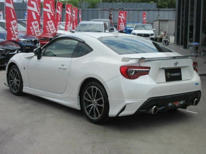 86