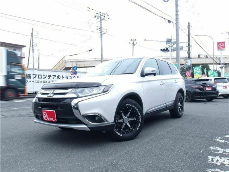 MITSUBISHI OUTLANDER