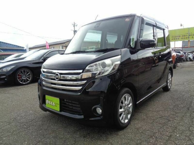 NISSAN DAYZ ROOX