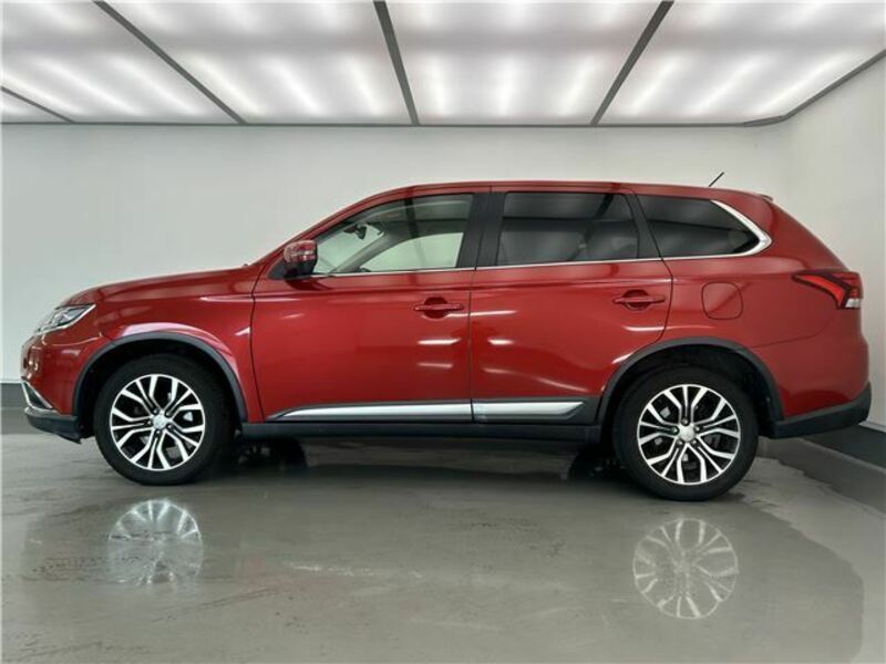 OUTLANDER