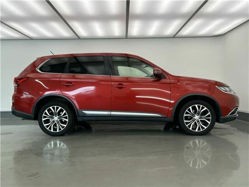 OUTLANDER