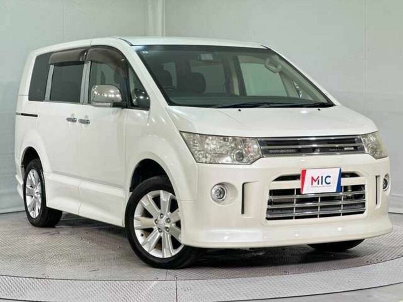 DELICA D5