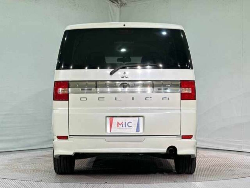 DELICA D5
