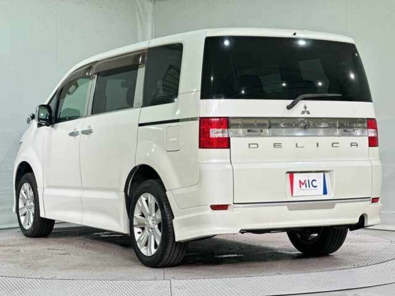 DELICA D5
