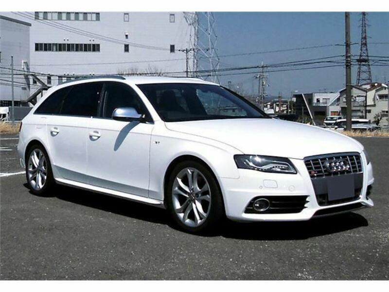 AUDI S4