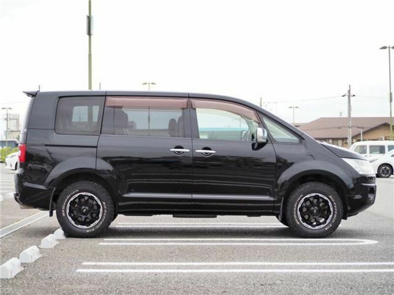 DELICA D5