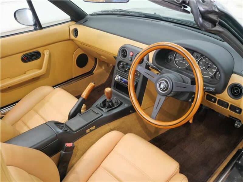 EUNOS ROADSTER