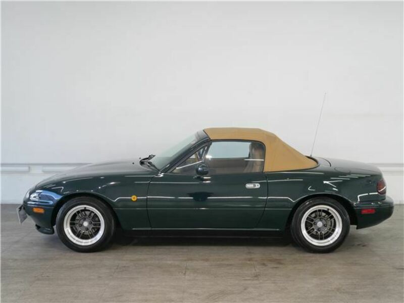 EUNOS ROADSTER