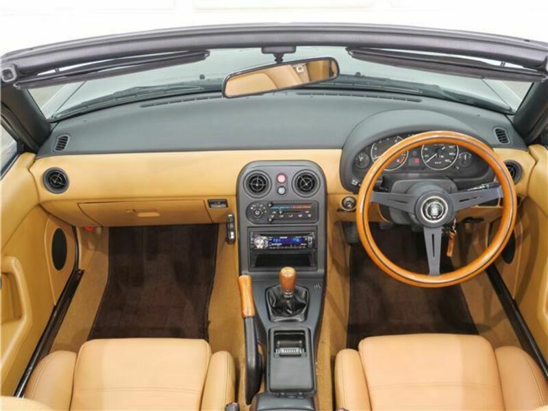 EUNOS ROADSTER