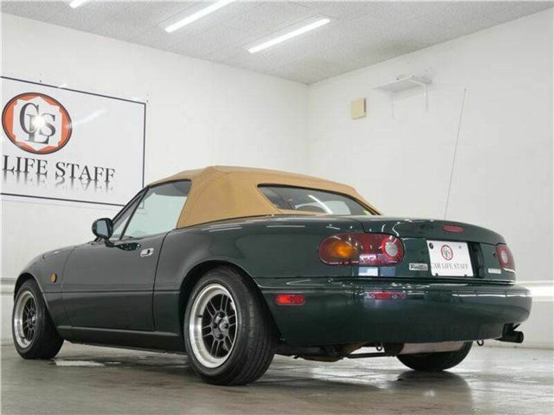 EUNOS ROADSTER