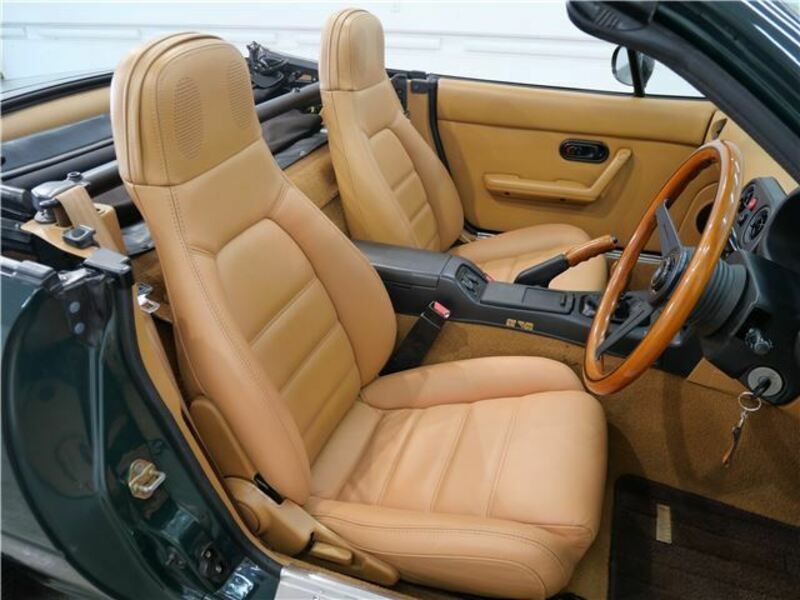 EUNOS ROADSTER