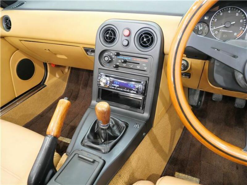 EUNOS ROADSTER