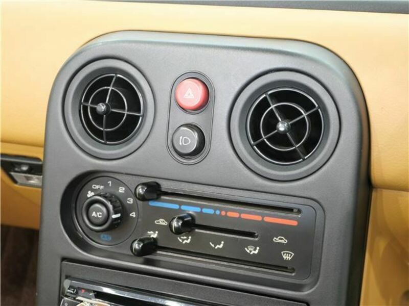 EUNOS ROADSTER