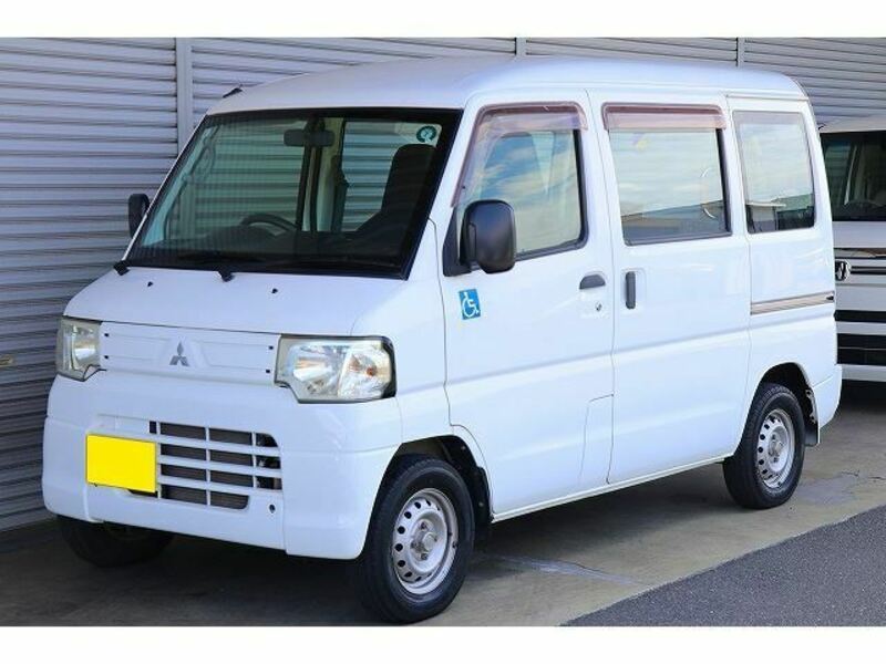 MITSUBISHI MINICAB VAN