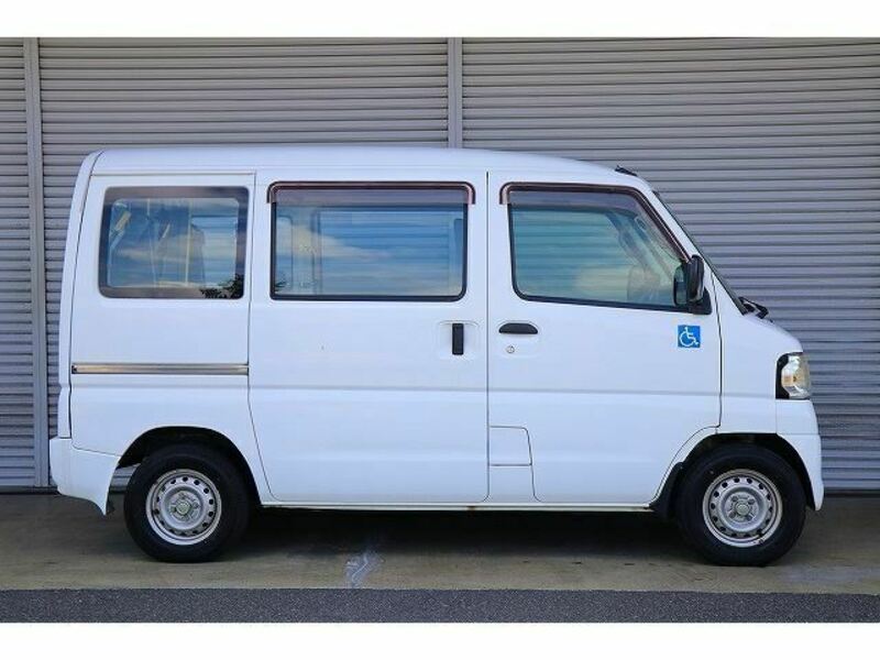 MINICAB VAN