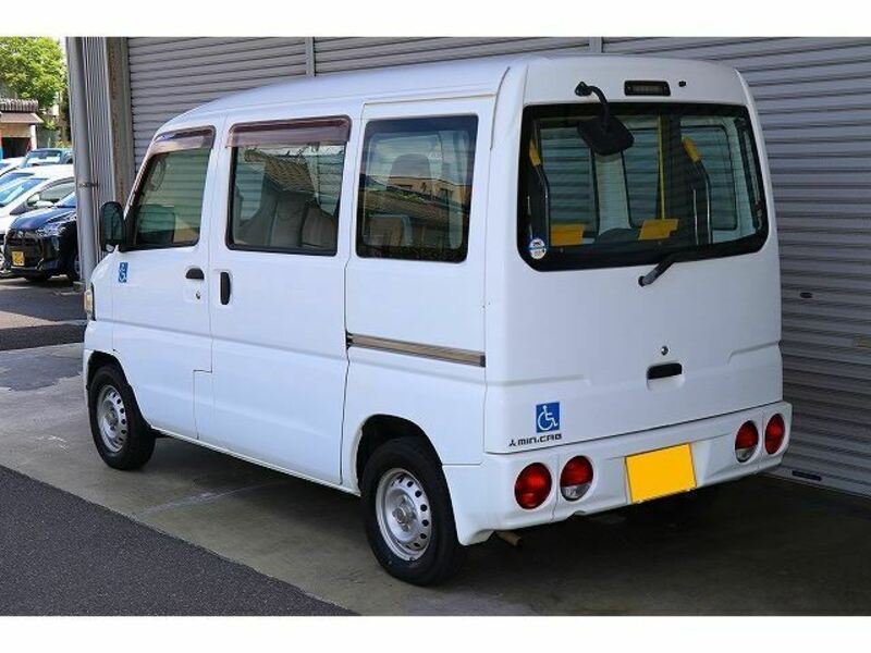 MINICAB VAN