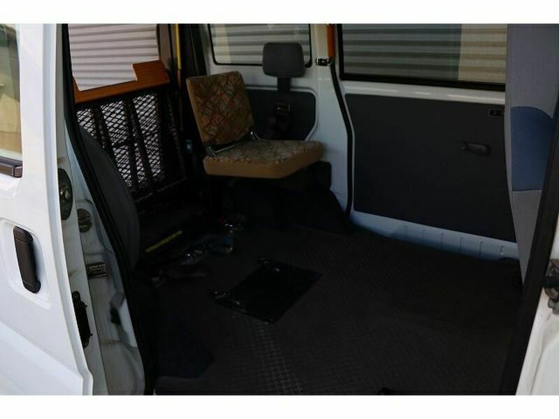 MINICAB VAN