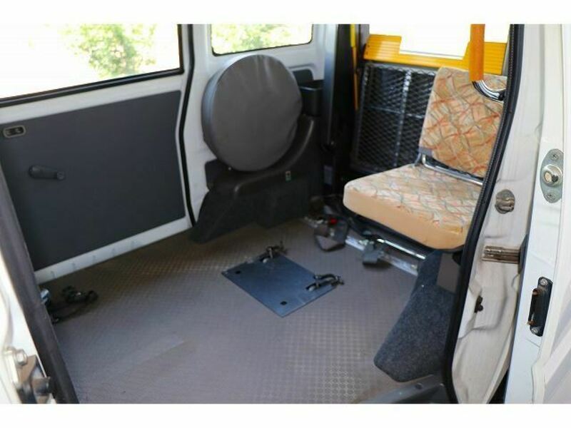 MINICAB VAN