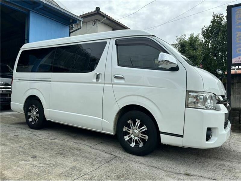 HIACE VAN