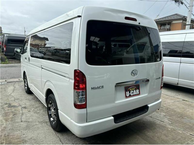 HIACE VAN