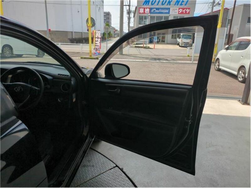 COROLLA FIELDER