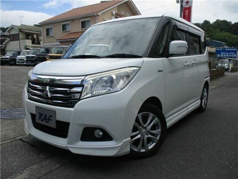 MITSUBISHI DELICA D2