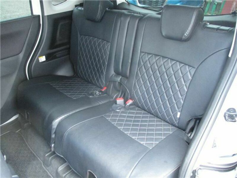DELICA D2