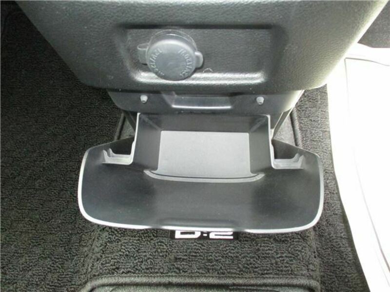 DELICA D2
