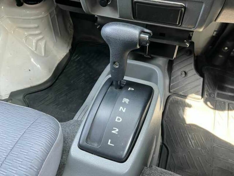 MINICAB VAN
