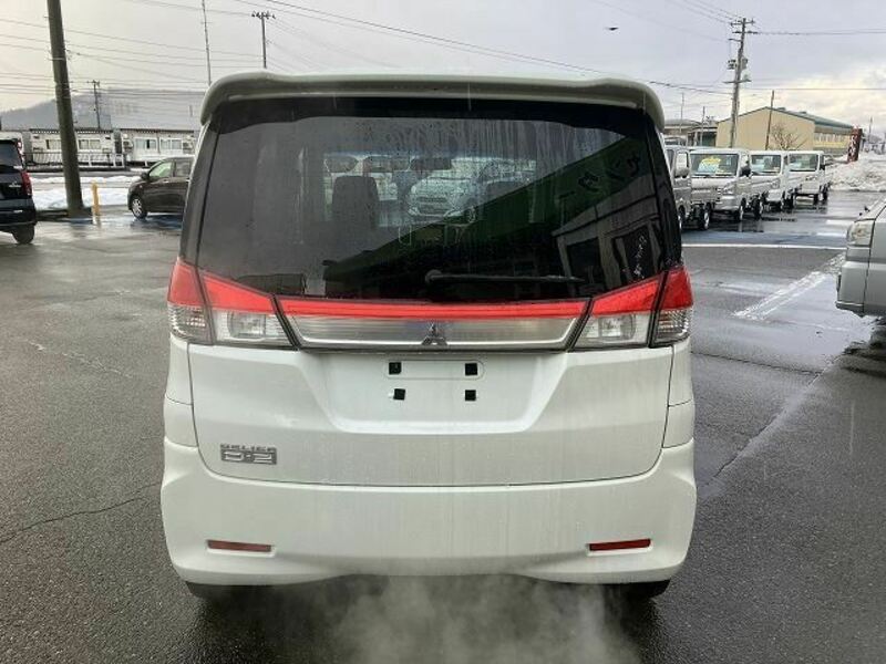 DELICA D2