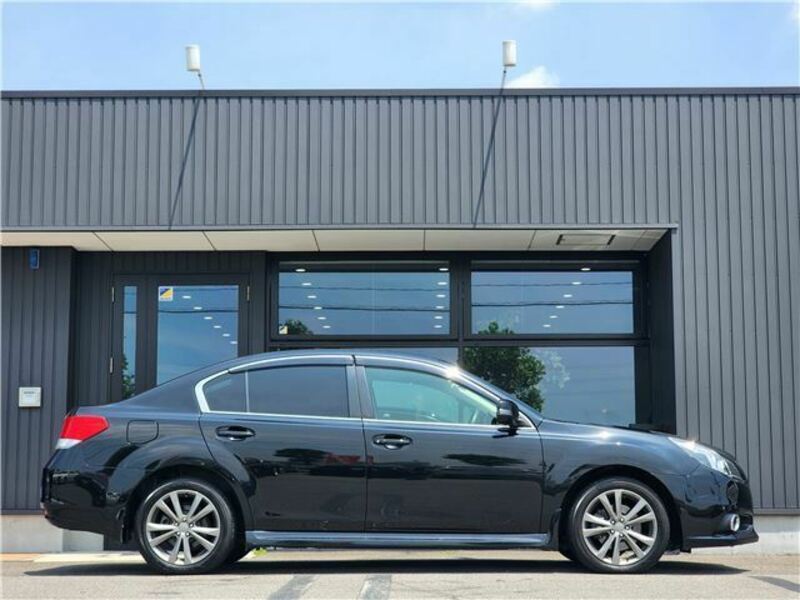 LEGACY B4