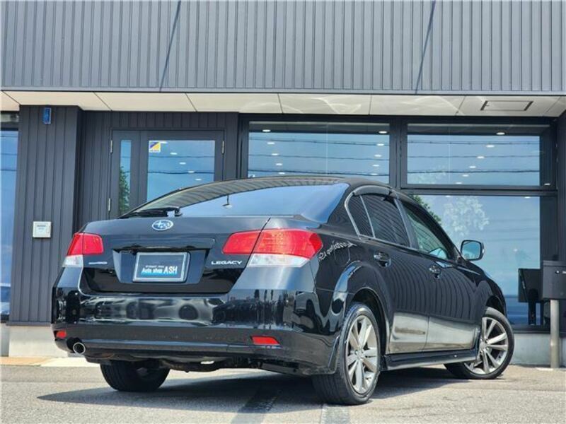 LEGACY B4
