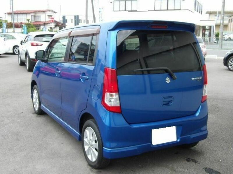 WAGON R