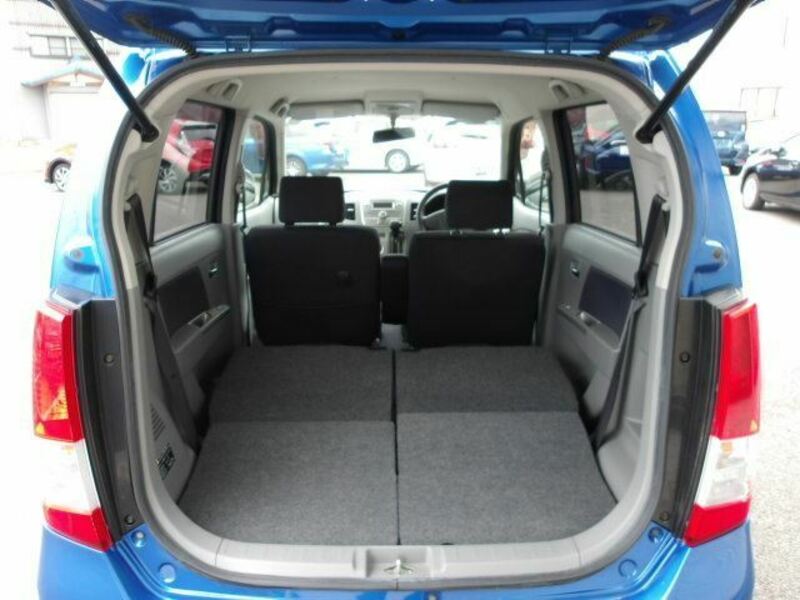 WAGON R
