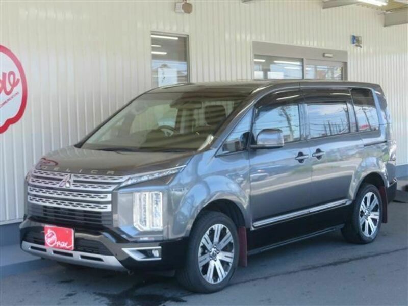 MITSUBISHI DELICA D5