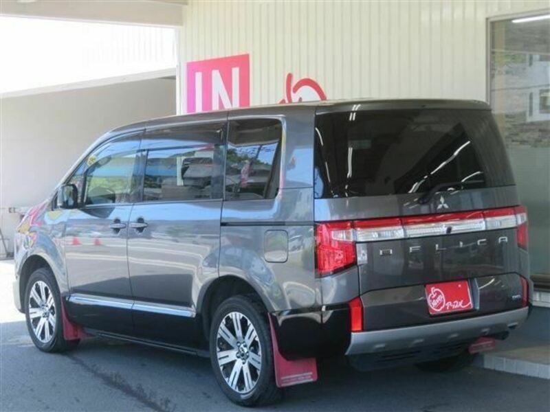 DELICA D5