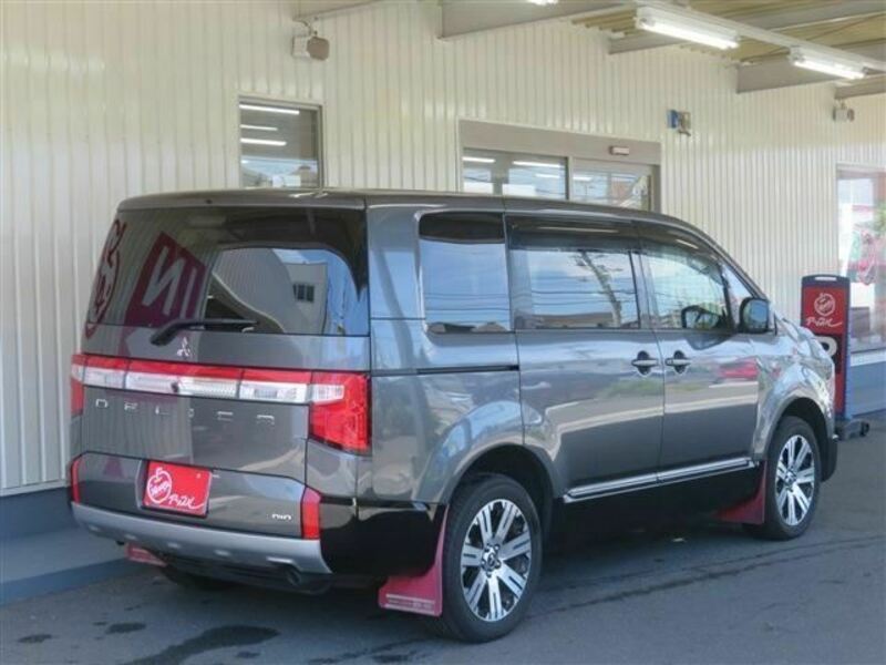 DELICA D5