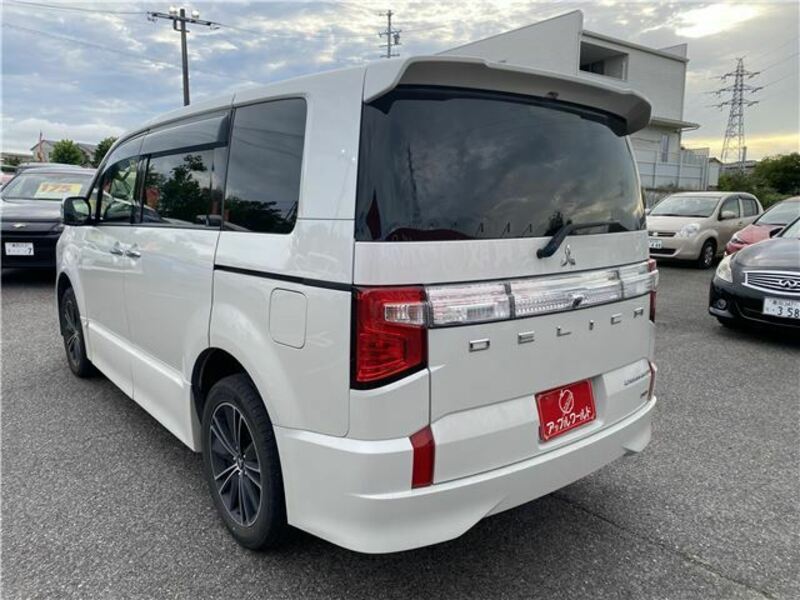 DELICA D5