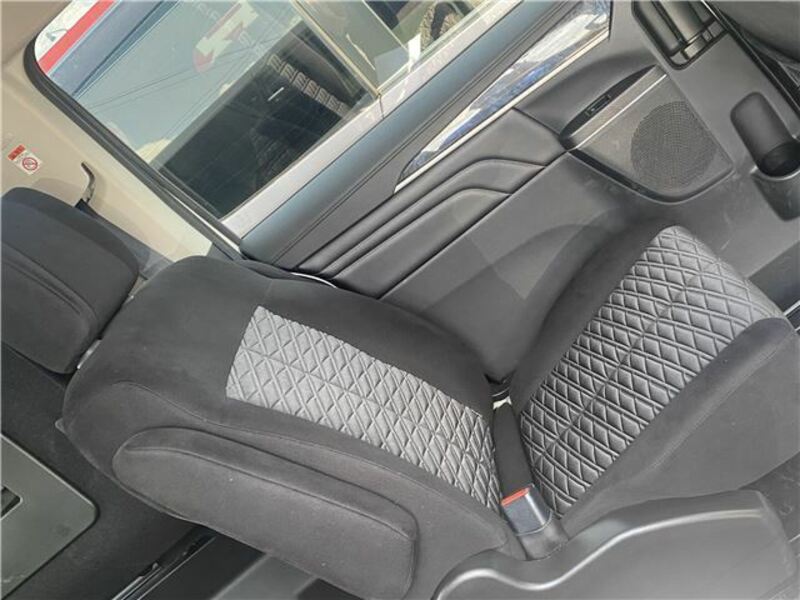 DELICA D5
