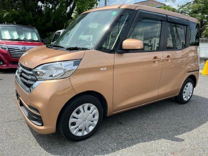 NISSAN DAYZ ROOX