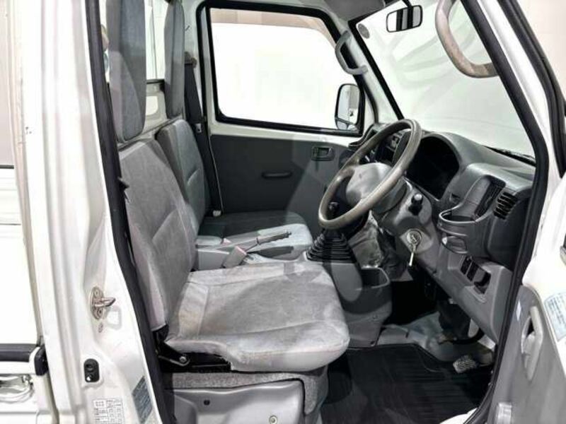 MINICAB TRUCK