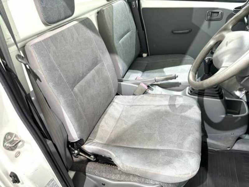 MINICAB TRUCK