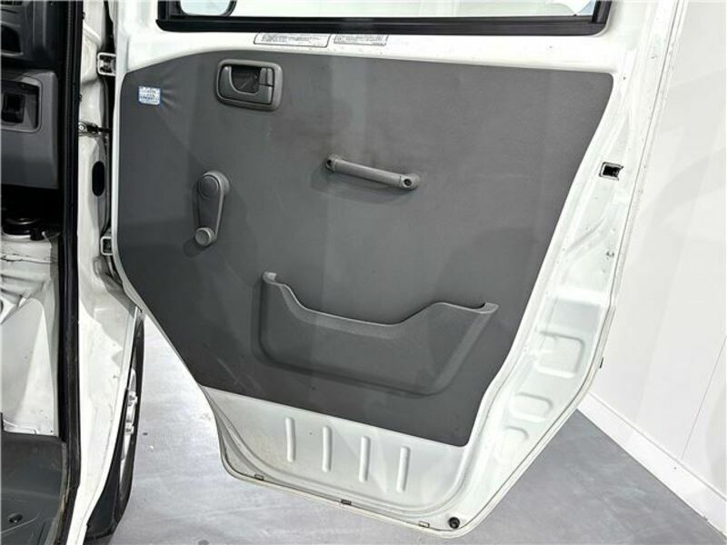MINICAB TRUCK