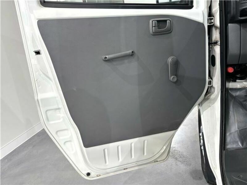 MINICAB TRUCK