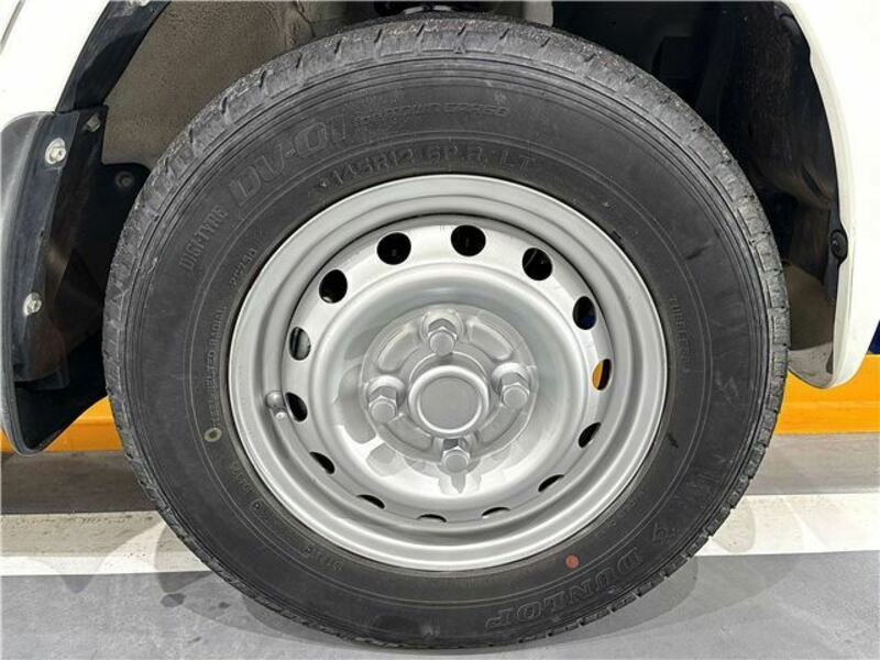 MINICAB TRUCK